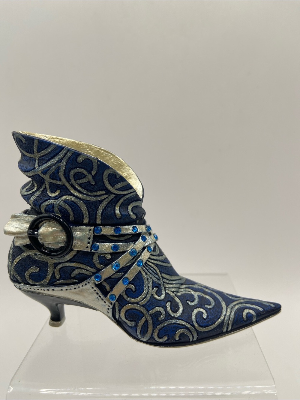 Just The Right Shoe by Raine Memphis Miniature Shoe Figurine Collectible